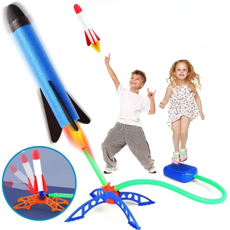 Enfants sautant sur une pompe pour lancer une fusée SkyShooter dans les airs en jouant - Joosis